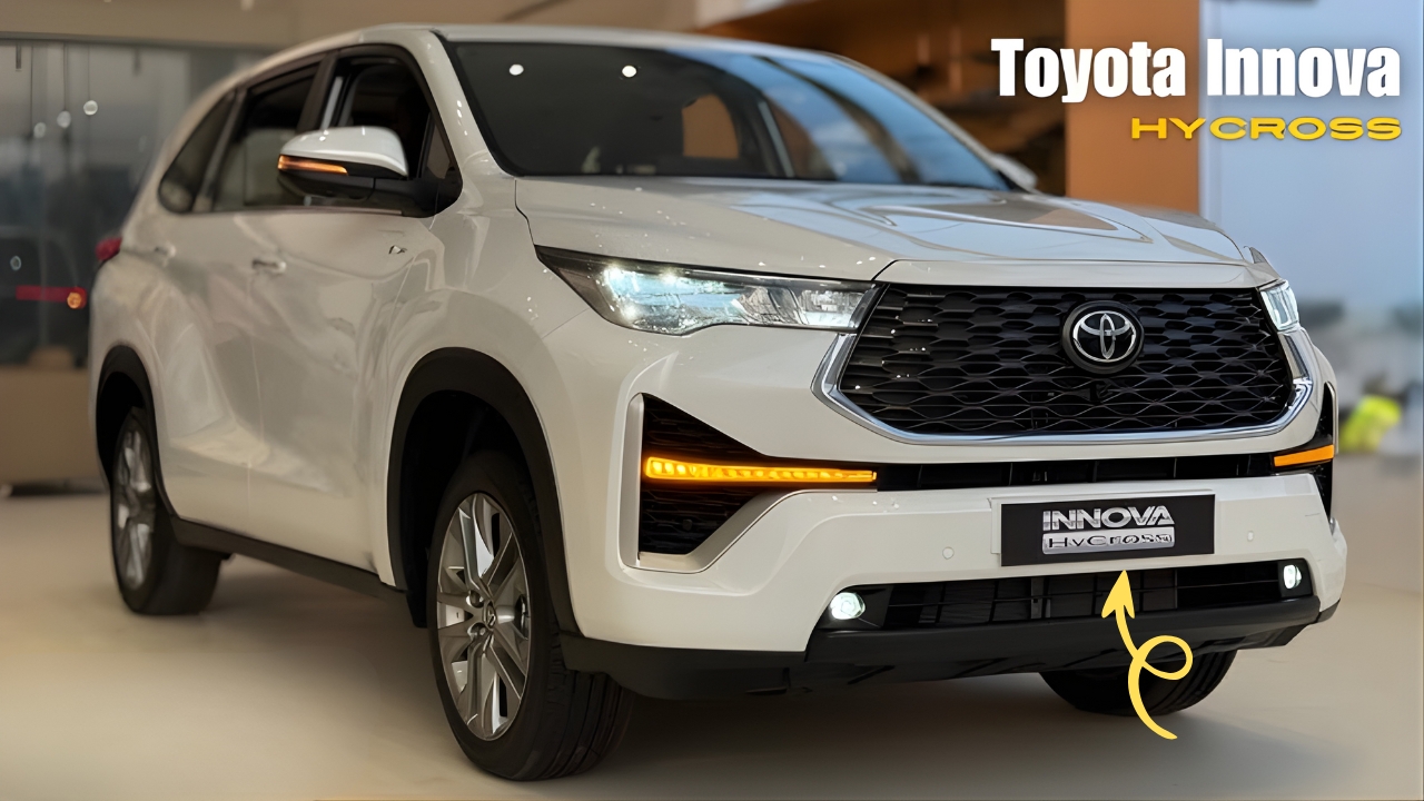 Toyota Innova Hycross